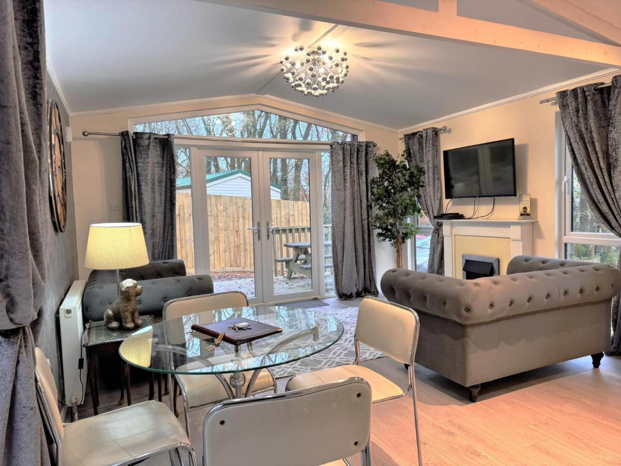 Welsh Villa-Hot Tub-Tenby-Carmarthen-Forestsetting المظهر الخارجي الصورة